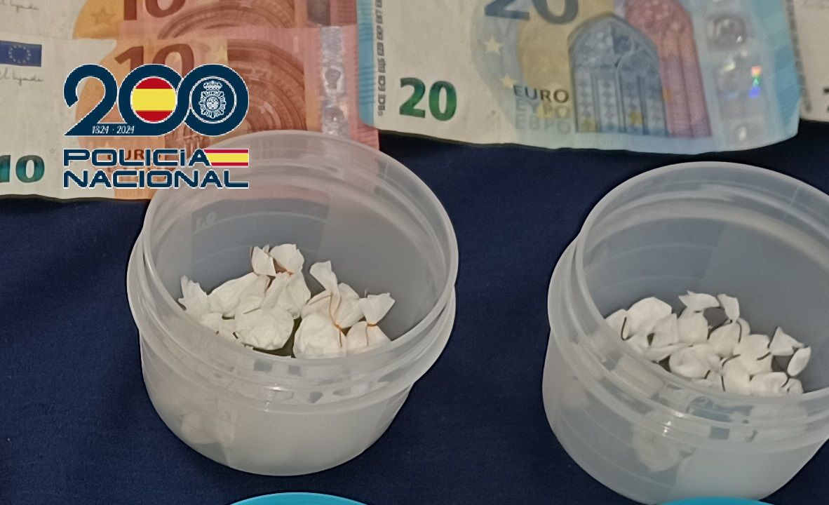 Cocaína preparada para ser vendida en la tienda de Sanlúcar.