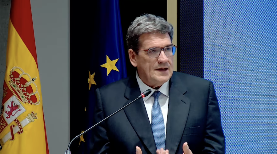 El ministro para la Transformación Digital, José Luis Escrivá, explicando el nuevo sistema para acceder a porno.