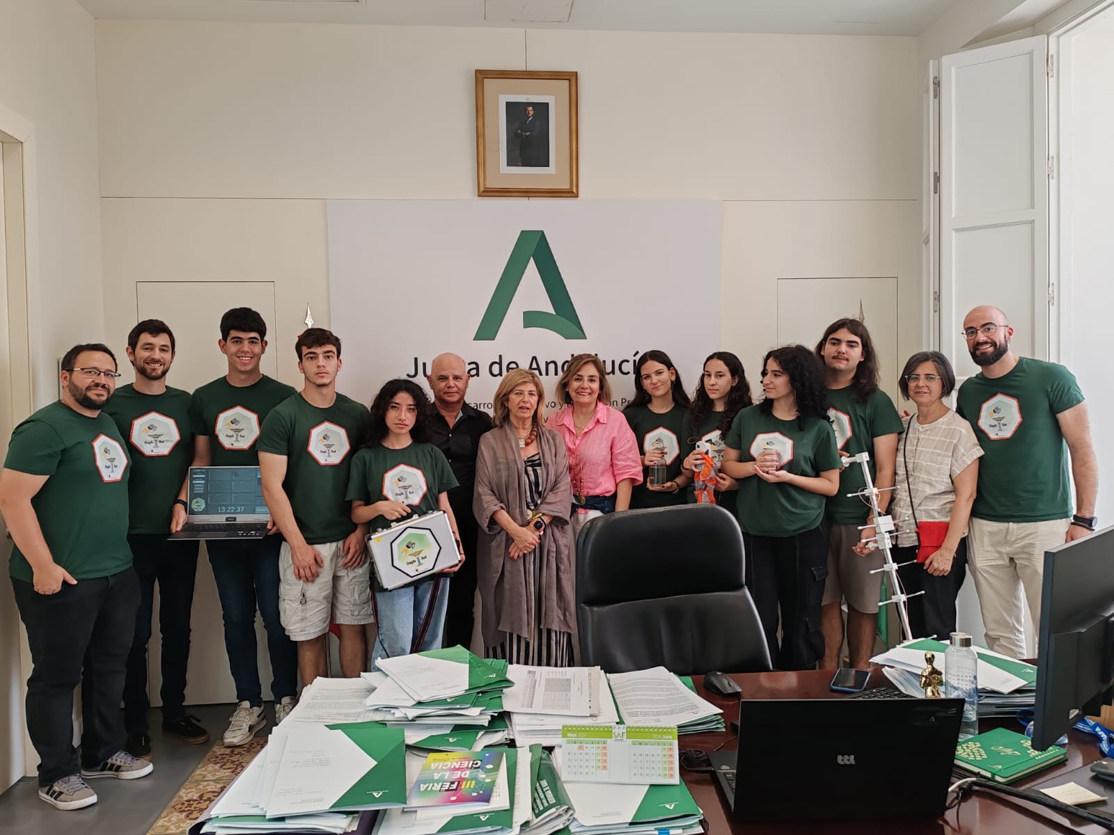 Alumnos del IES Santo Domingo de El Puerto obtienen el 2º Premio Nacional del Desafío Cansant 2024.