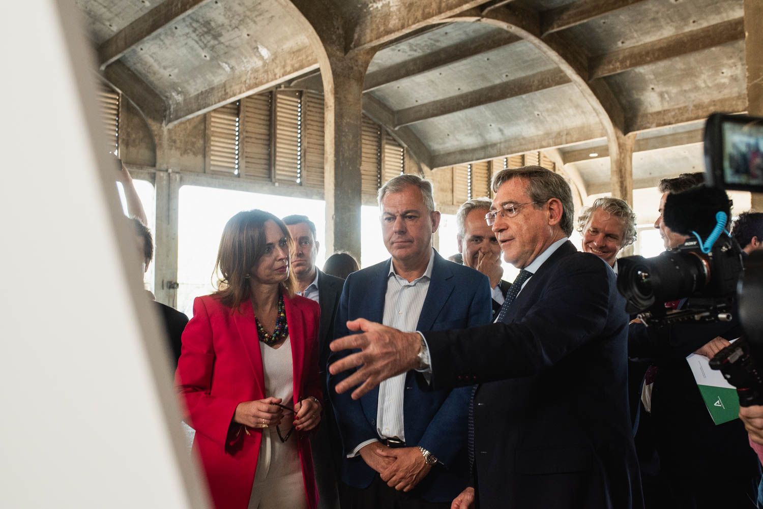 El presidente de la Autoridad Portuaria, Rafael Carmona, junto a José Luis Sanz y Rocío Díaz.