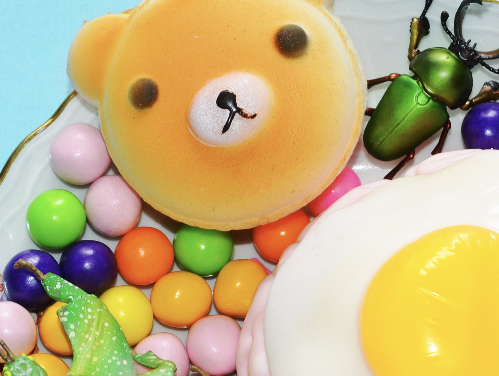 'Dulce engaño', la exposición que Cristina Burns inaugura en El Puerto. 