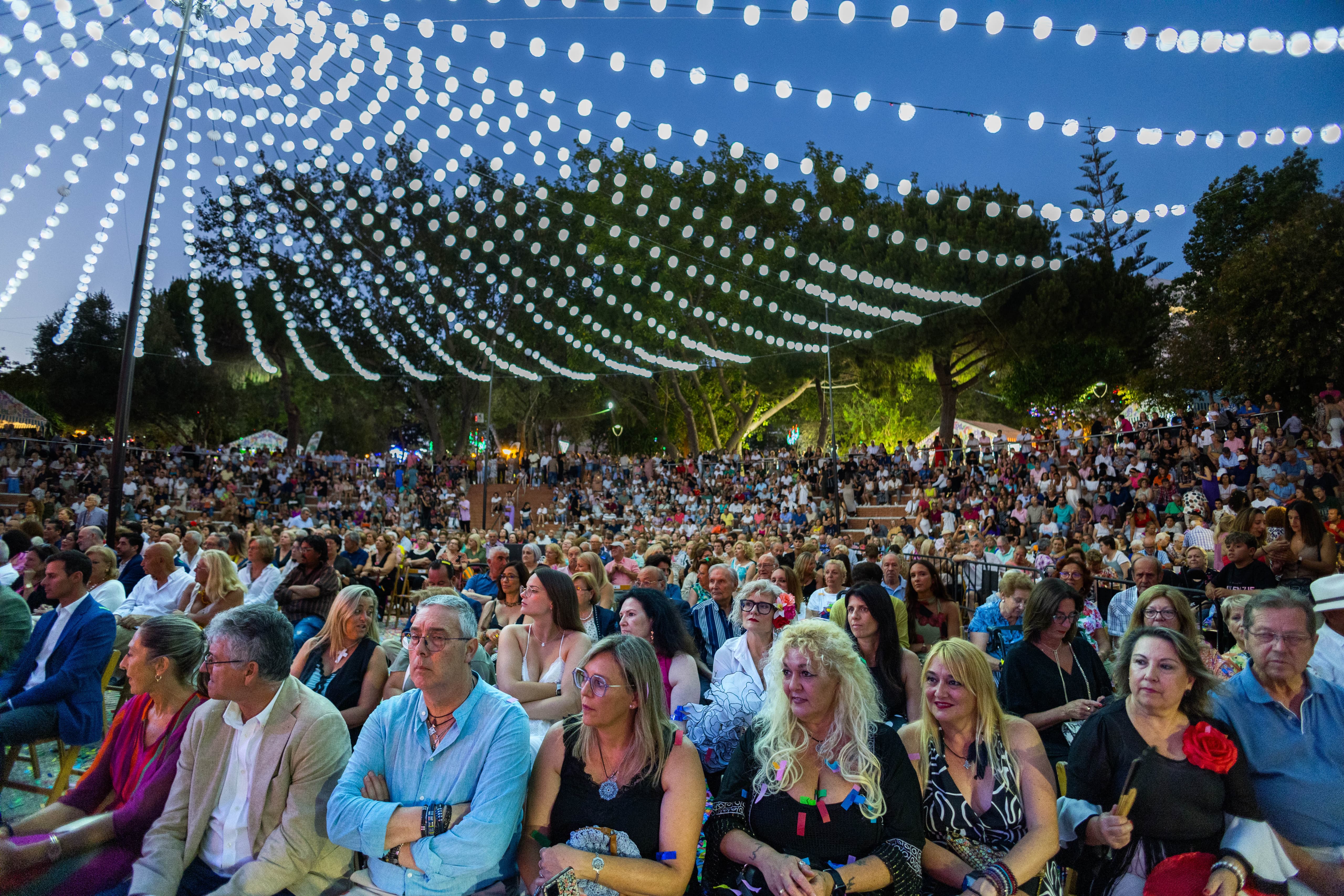 Aspecto del auditorio en la Feria del Carmen y de la Sal.