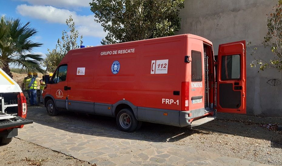 Un vehículo de Bomberos en Almería, donde se ha producido el accidente.