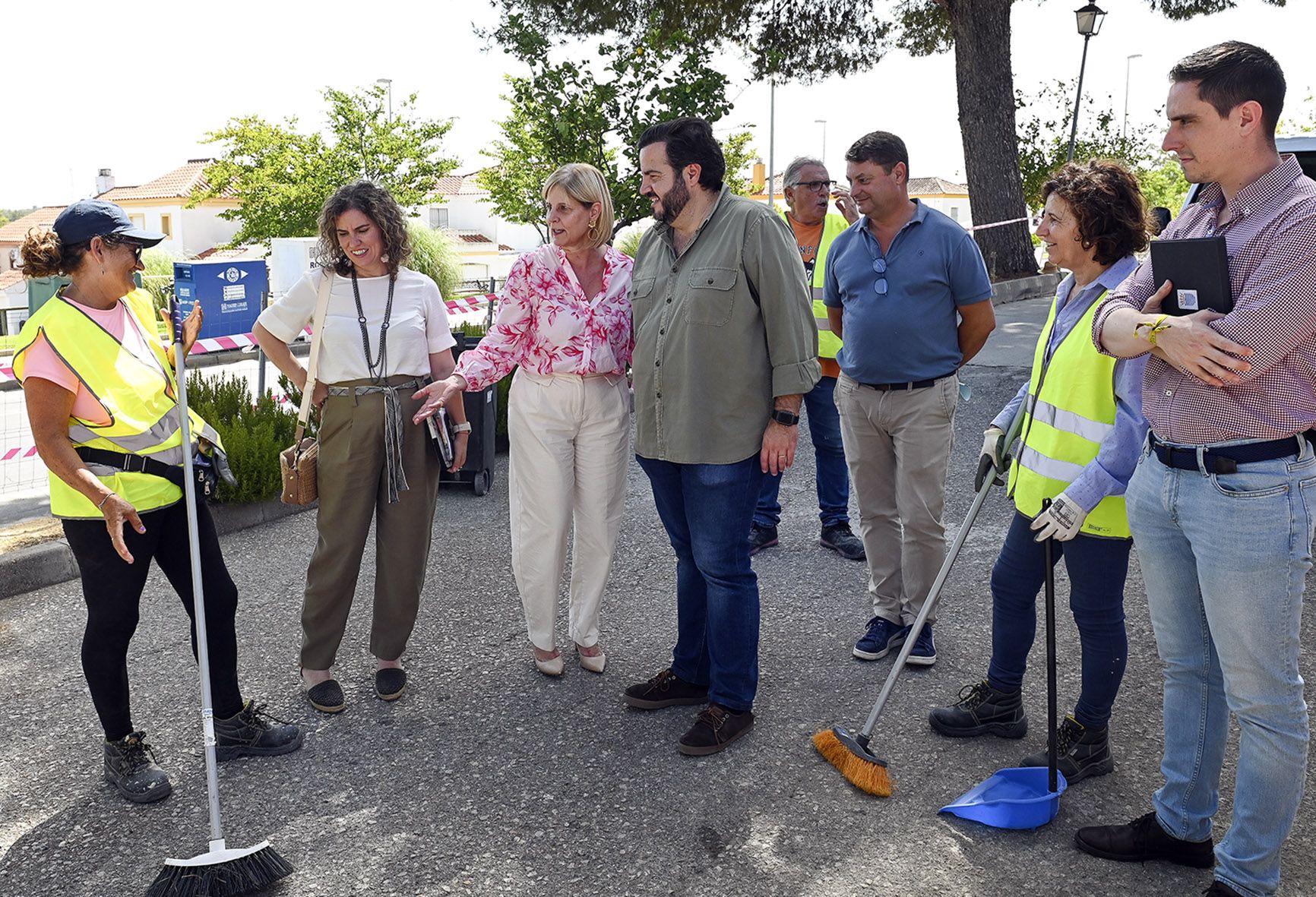 El alcalde de Estella, en una visita a unas obras de la ELA. El alcalde de Estella, en una visita a unas obras de la ELA.