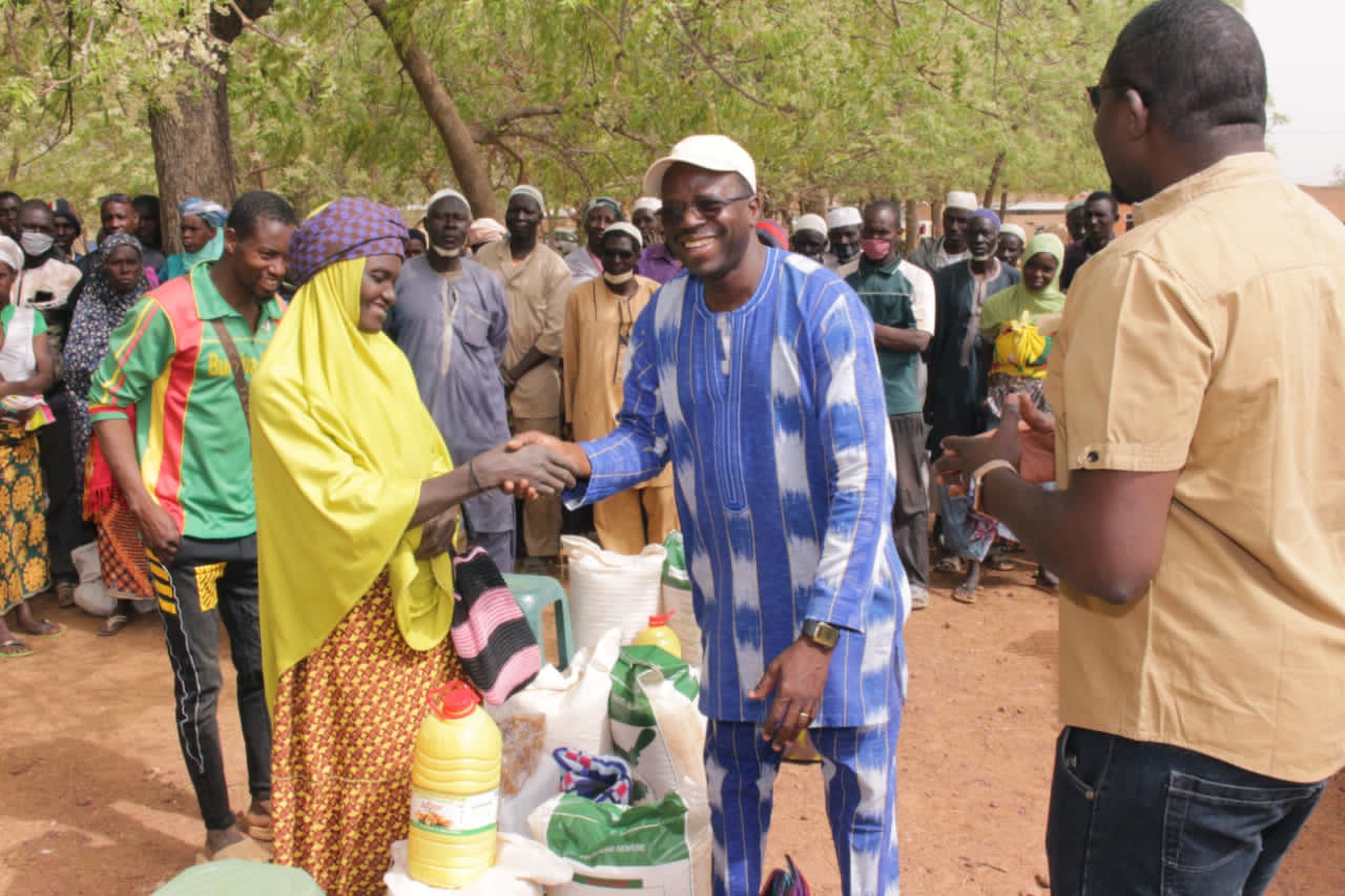 Cádiz, 150.000 euros a proyectos de cooperación al desarrollo. En la imagen, programa ayuda humanitaria de Manos Unidas en África. 