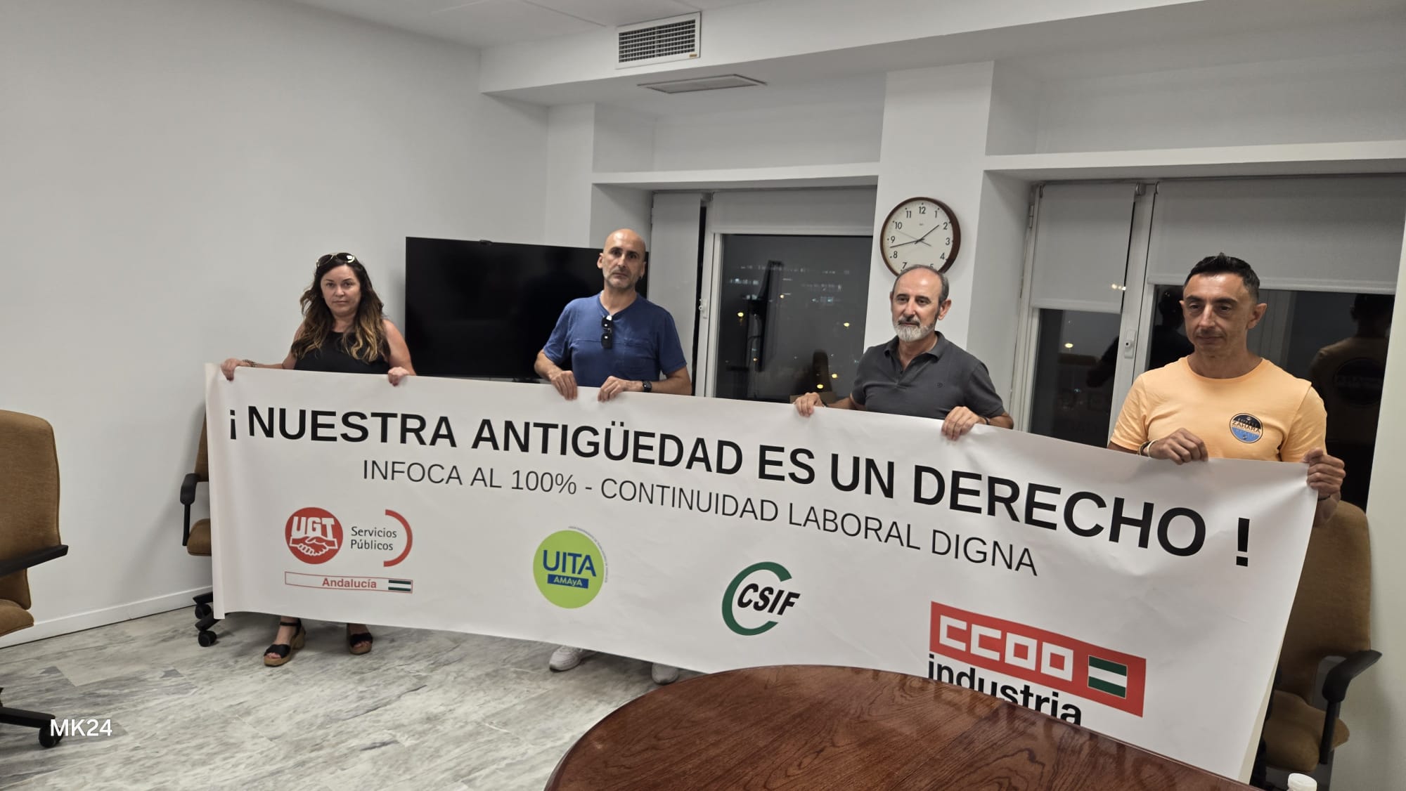 Encierro de trabajadores del Infoca.