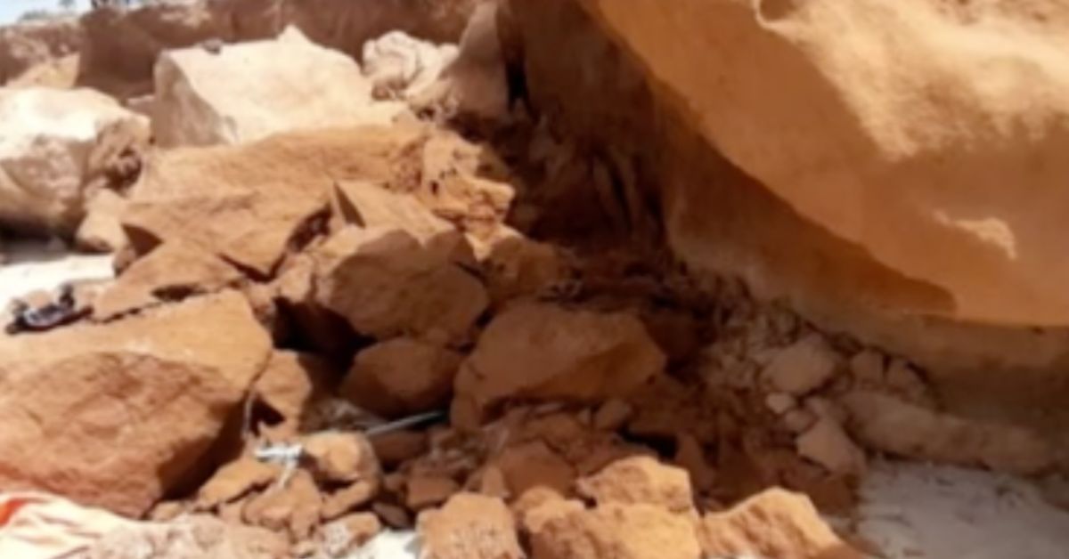 Las rocas que han caído sobre una bebé y su padre.