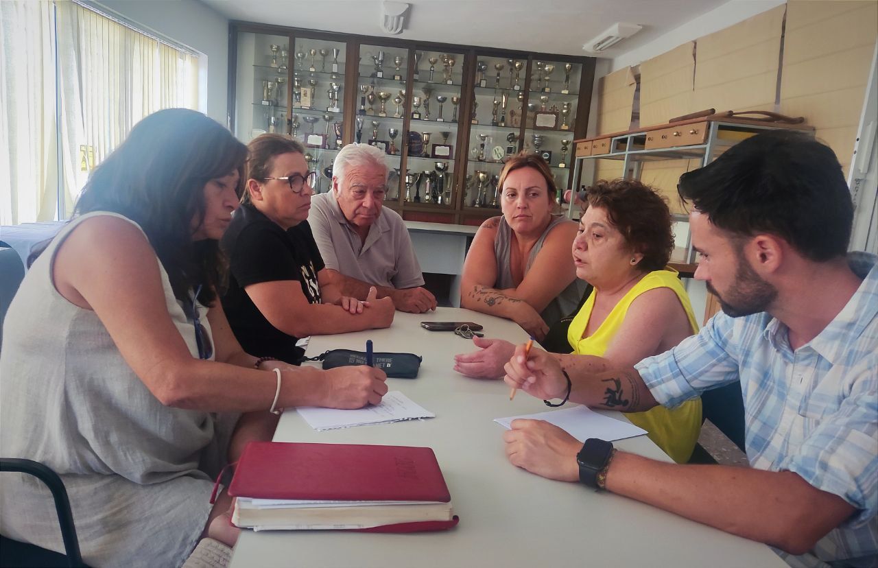La reunión de Izquierda Adelante Gaditana con la AAVV Bahía Gaditana.