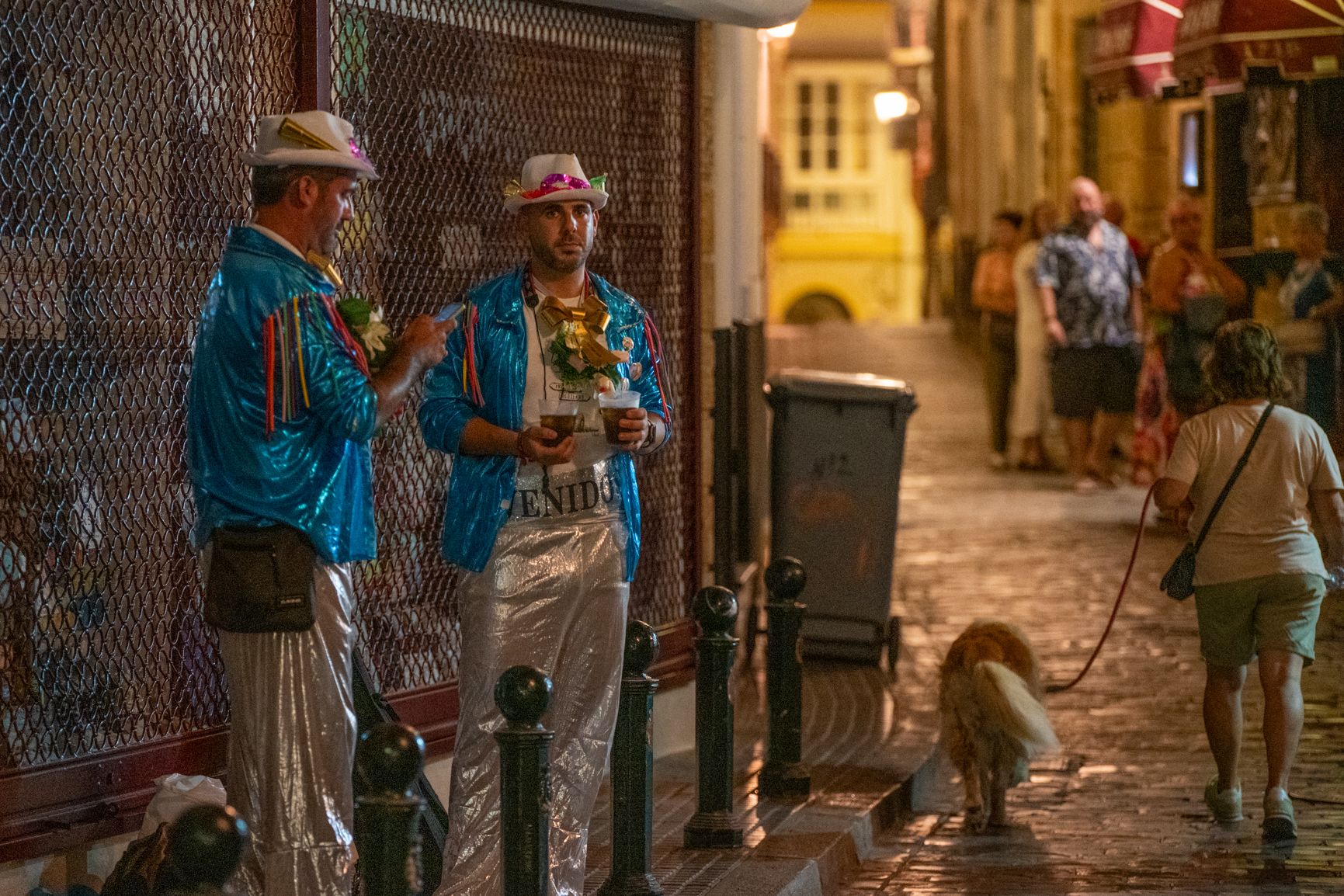 La noche de carnaval en el Pópulo, en imágenes.