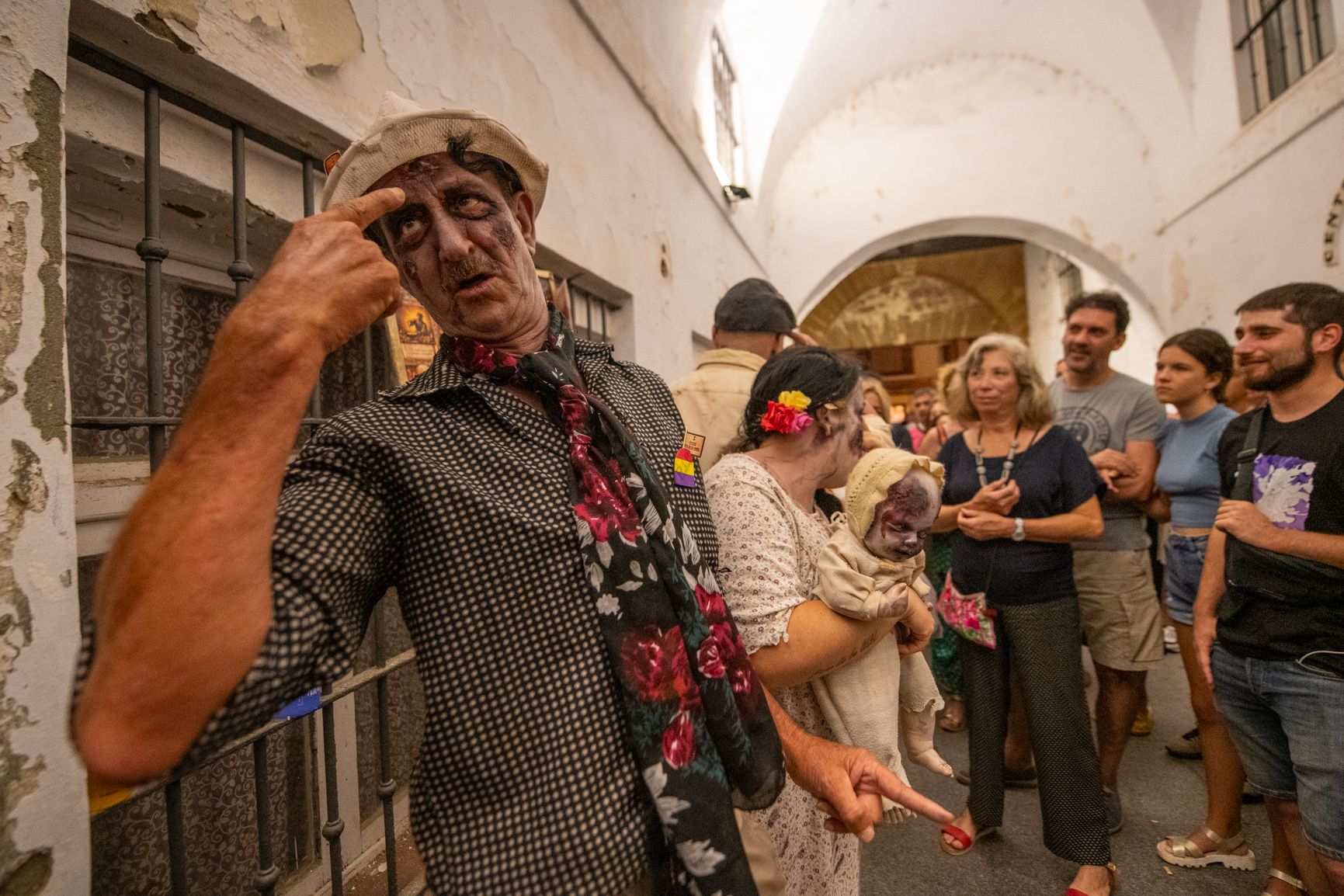 La noche de carnaval en el Pópulo, en imágenes.
