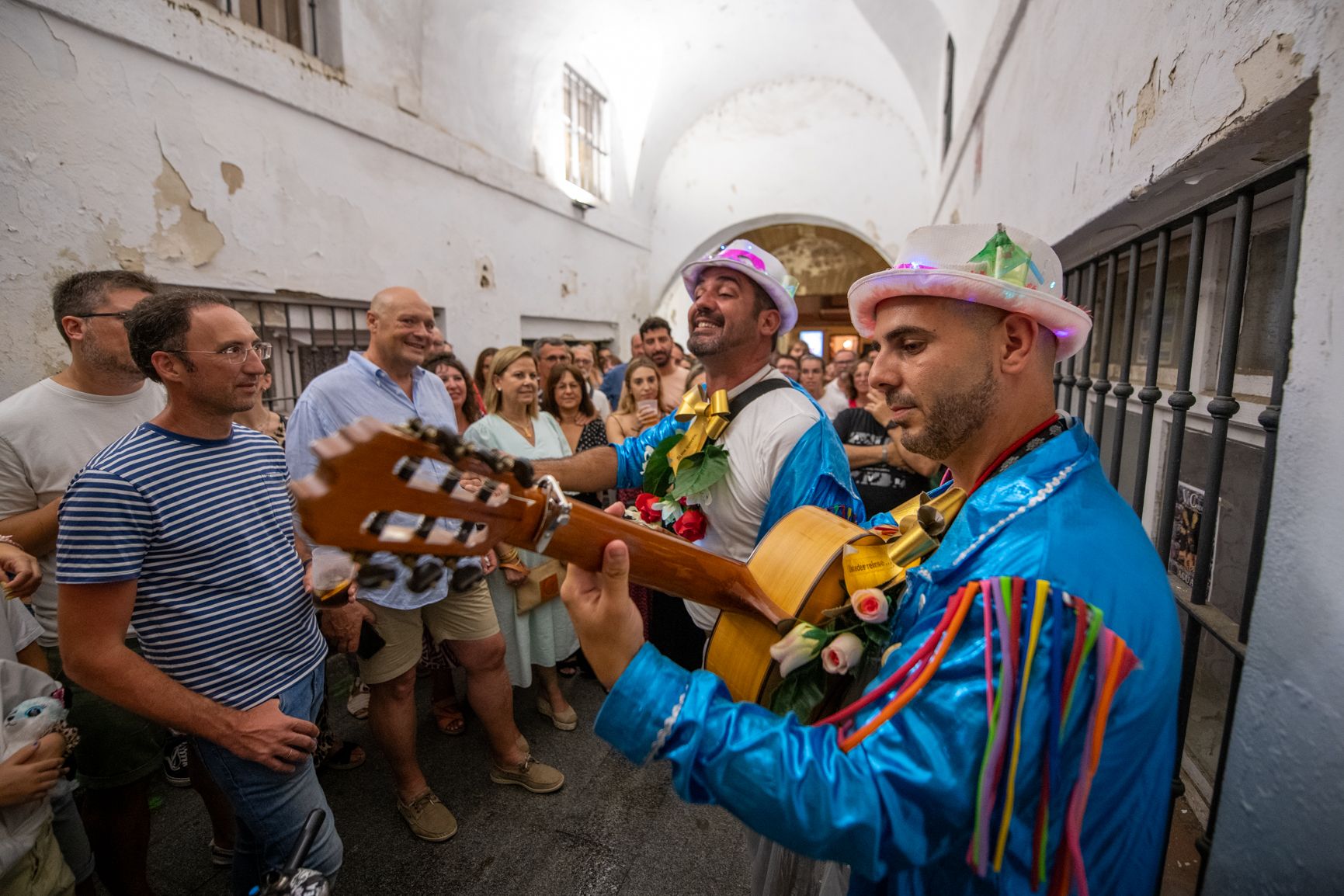 La noche de carnaval en el Pópulo, en imágenes.