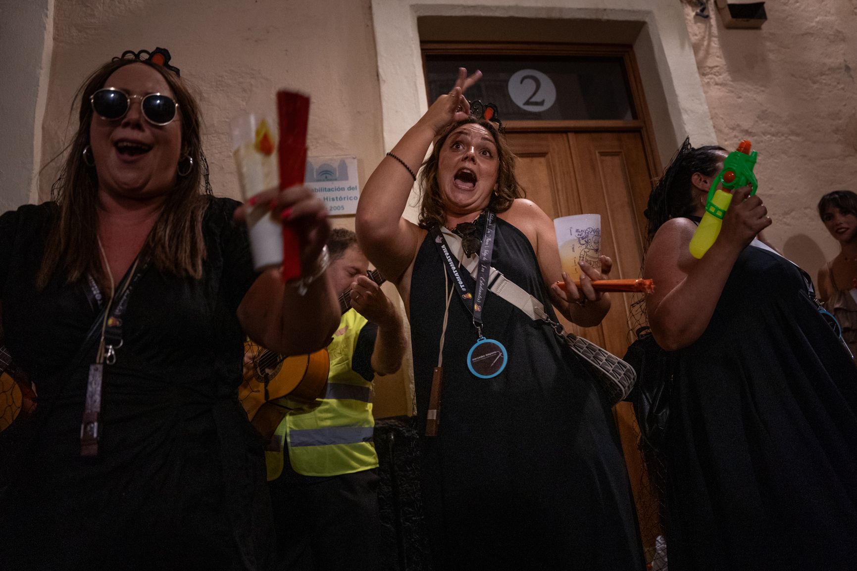 La noche de carnaval en el Pópulo, en imágenes.
