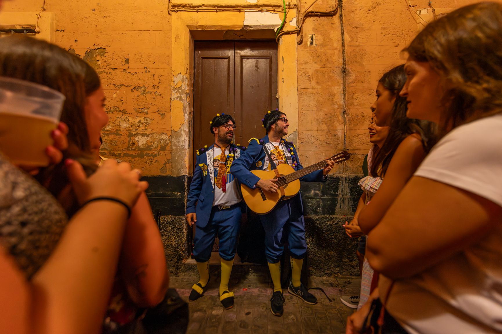 La noche de carnaval en el Pópulo, en imágenes.