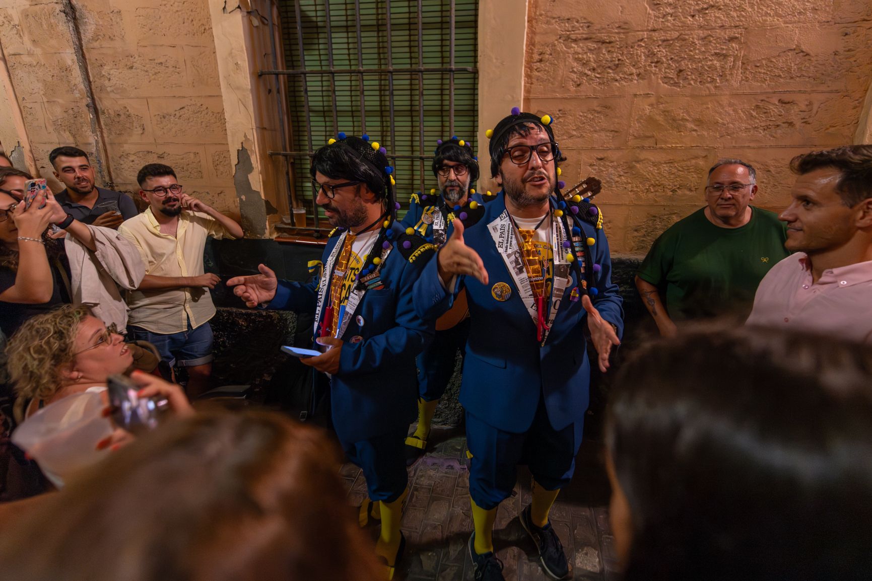 La noche de carnaval en el Pópulo, en imágenes.