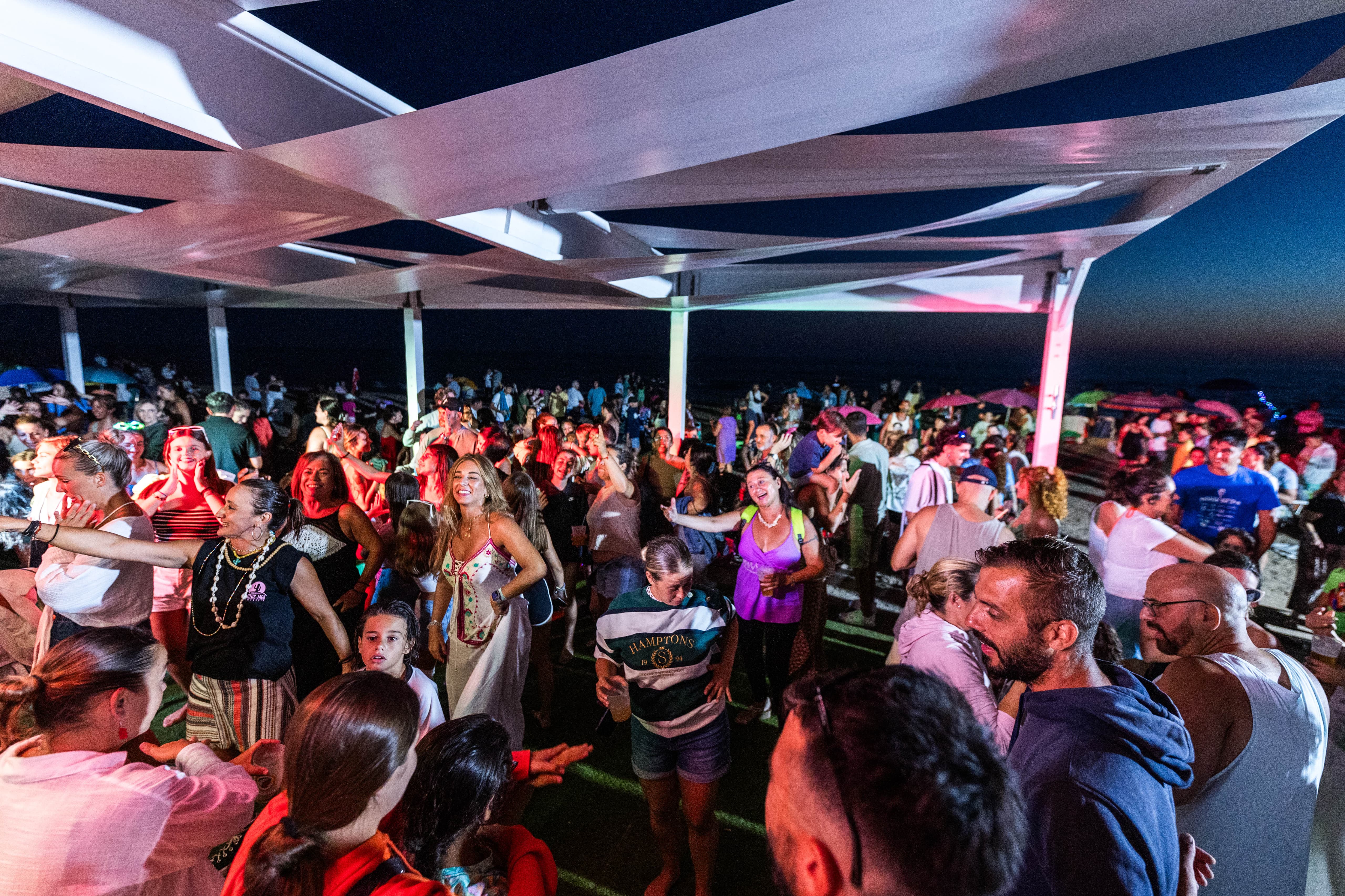 Una nueva edición de éxito de 'Camposoto bajo las estrellas', en imágenes.