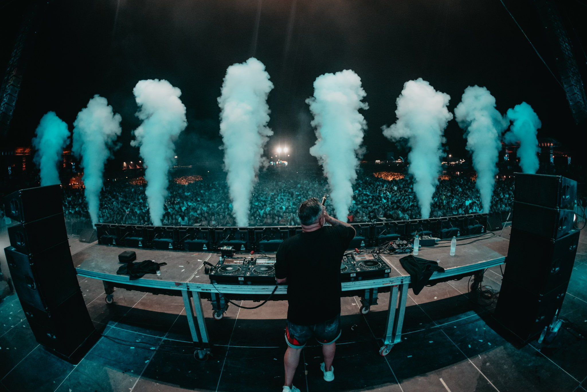 Un momento de la actuación de Juan Magan en el Puro Latino Fest, en una imagen compartida por el festival en sus redes sociales.