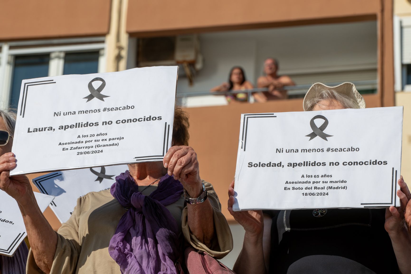 Marcha performance contra la violencia machista en Cádiz