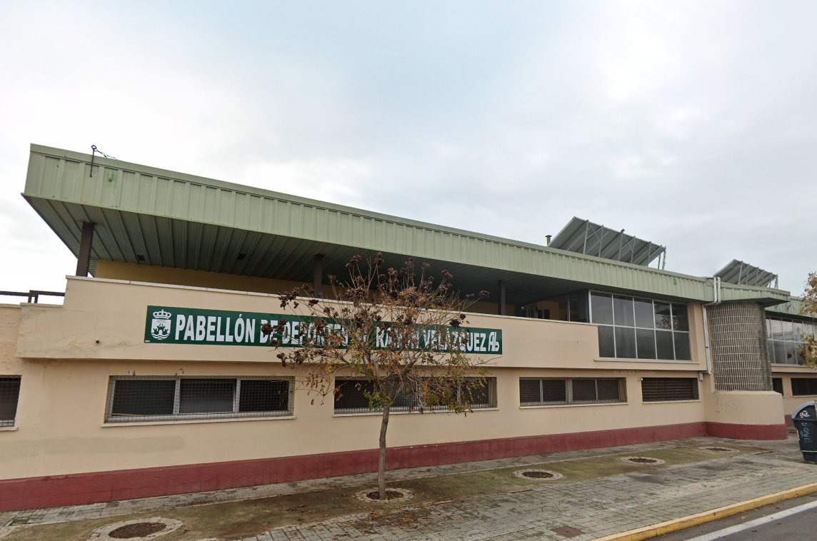 El pabellón municipal, donde juega partidos el CB Portuense.