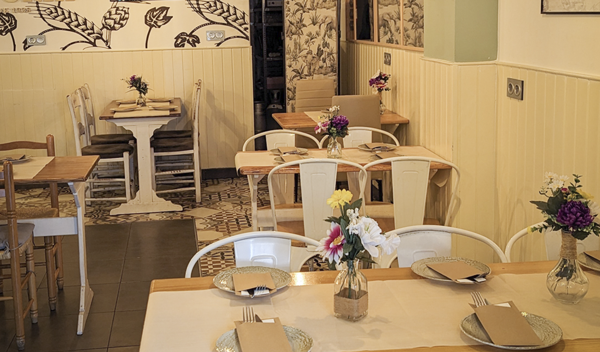 Restaurante El Alambique en una imagen de sus redes sociales, uno de los restaurantes que ofrecen opciones sin gluten en Rota. Restaurante El Alambique en una imagen de sus redes sociales, uno de los restaurantes que ofrecen opciones sin gluten en Rota.