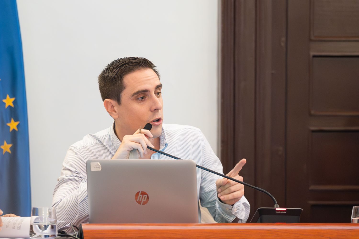 El pleno urgente de agosto en Jerez, en imágenes: el estreno de un nuevo edil socialista en una sesión muy 'económica'.