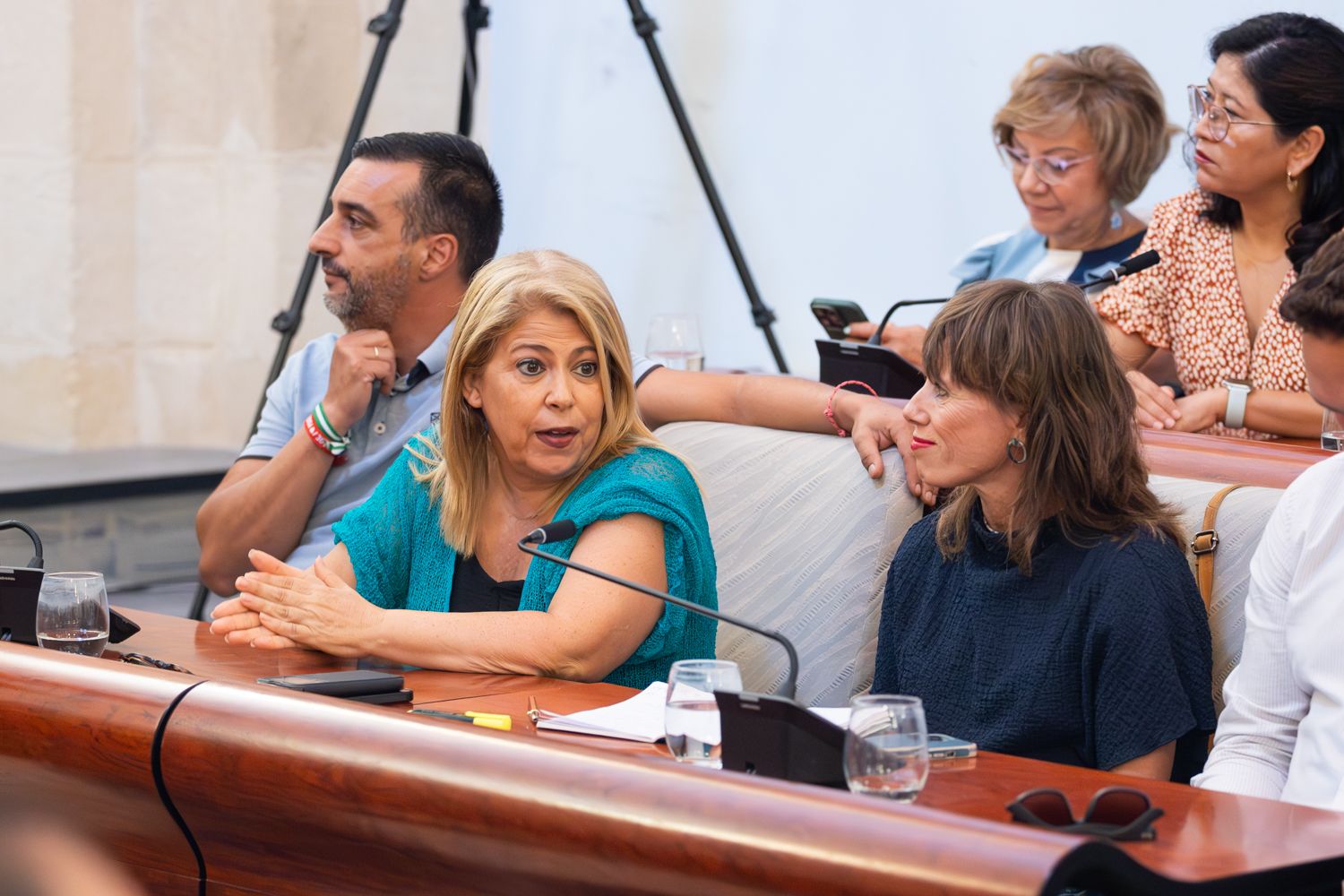 El pleno urgente de agosto en Jerez, en imágenes: el estreno de un nuevo edil socialista en una sesión muy 'económica'.