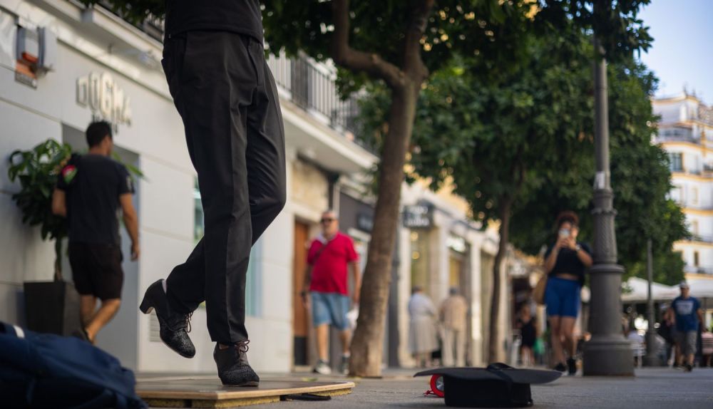 Las piernas de Mario a todo ritmo.