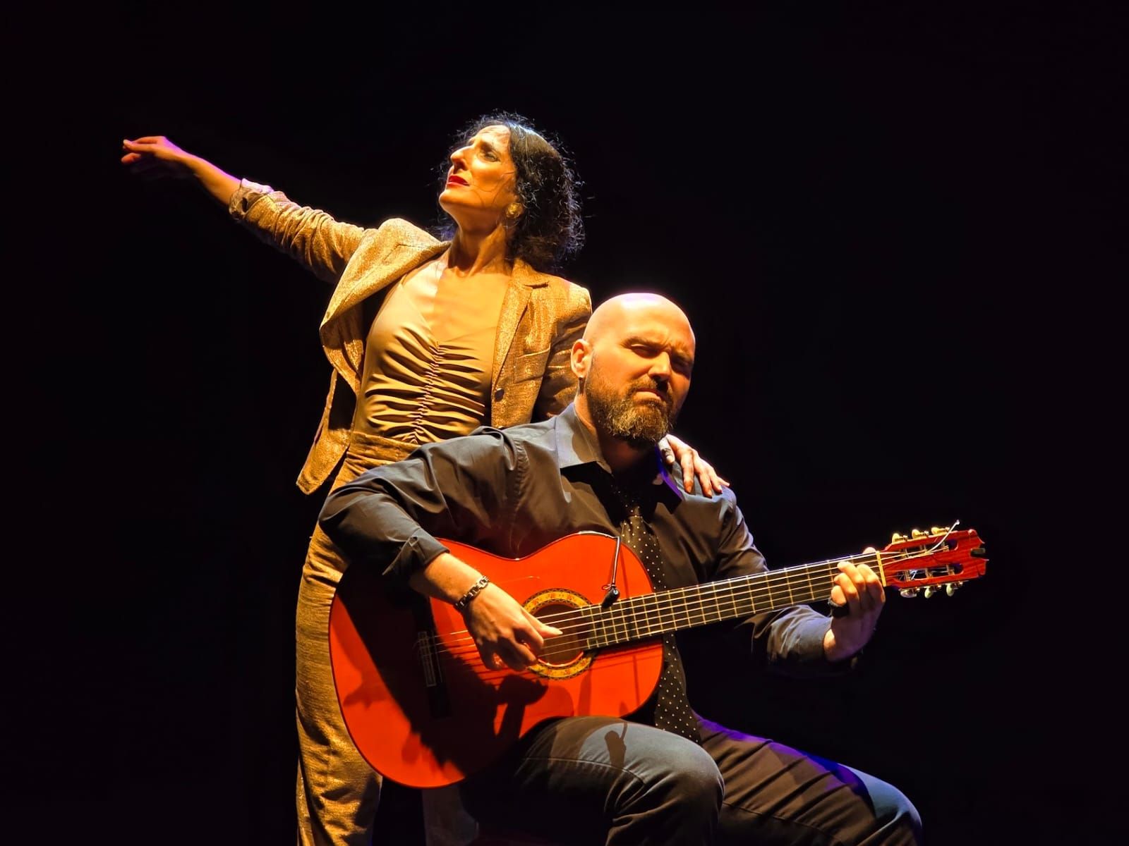 Santiago Lara y Mercedes Ruiz - Dual - Estados Unidos