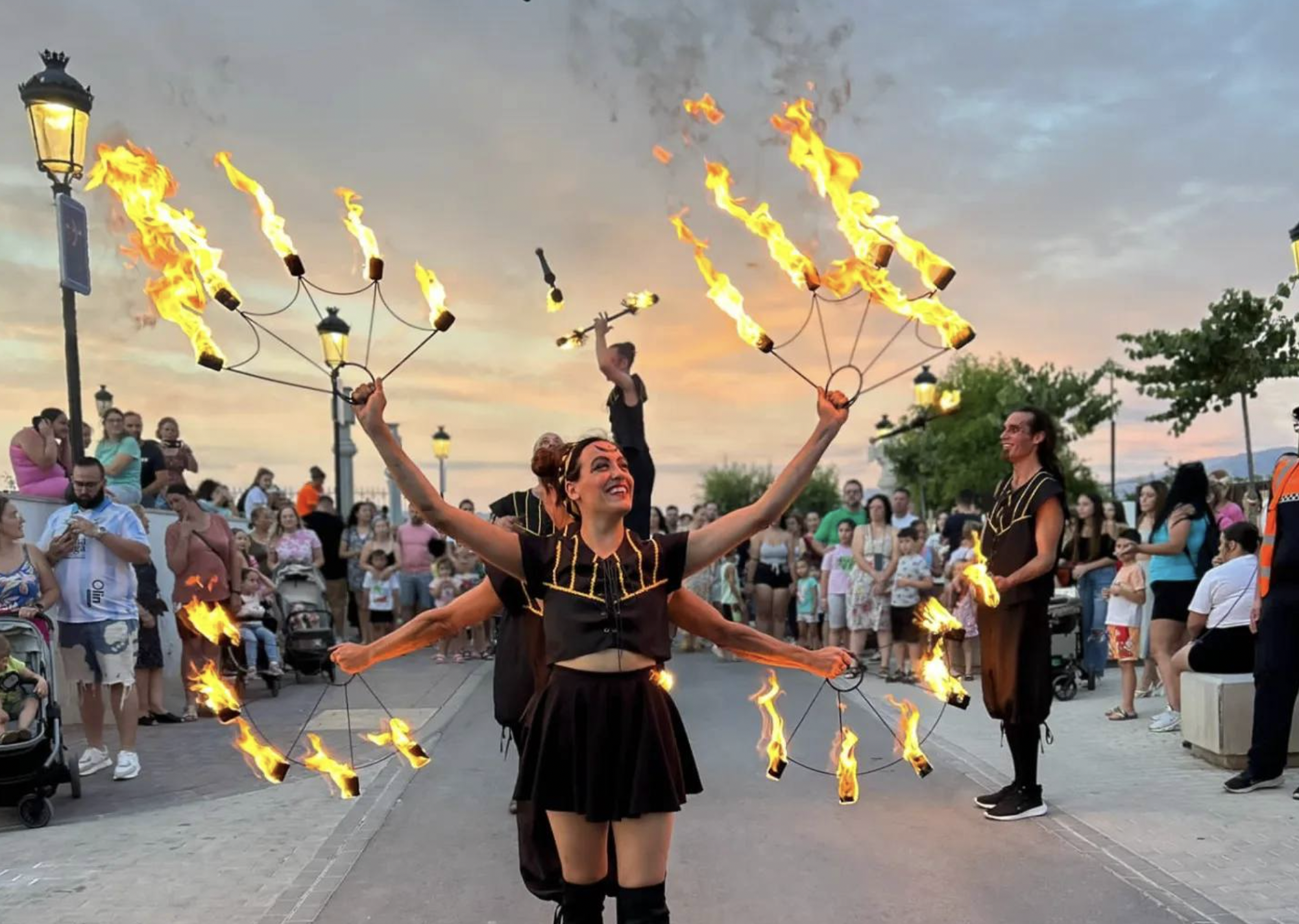 Un espectáculo de Arsalabrasa, una de las compañía participantes en el programa cultural que se desarrollará en los pueblos de Cádiz.