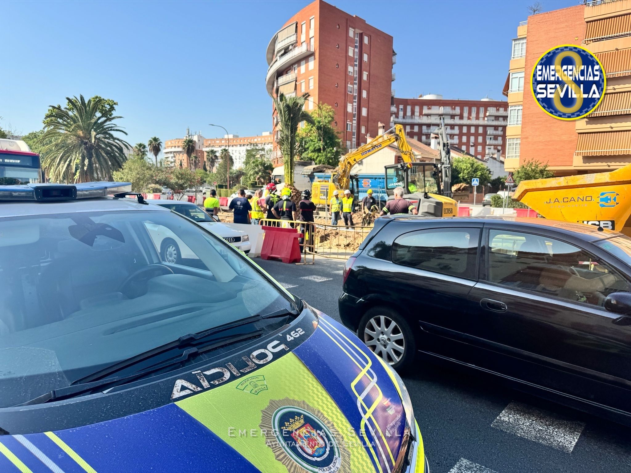 El corte de la avenida de las Ciencias tras el escape de gas.