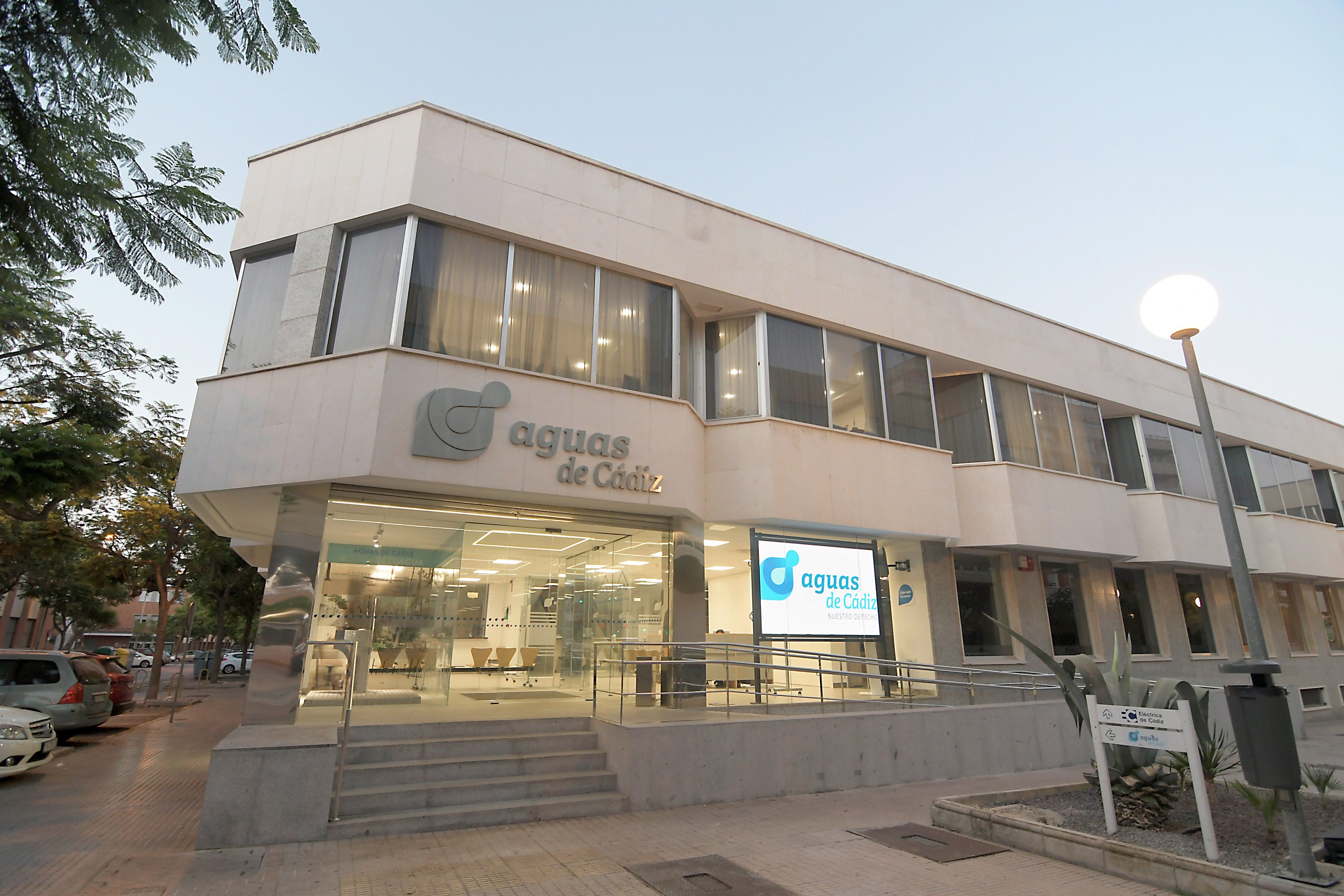 La sede de Aguas de Cádiz, en una imagen de archivo.