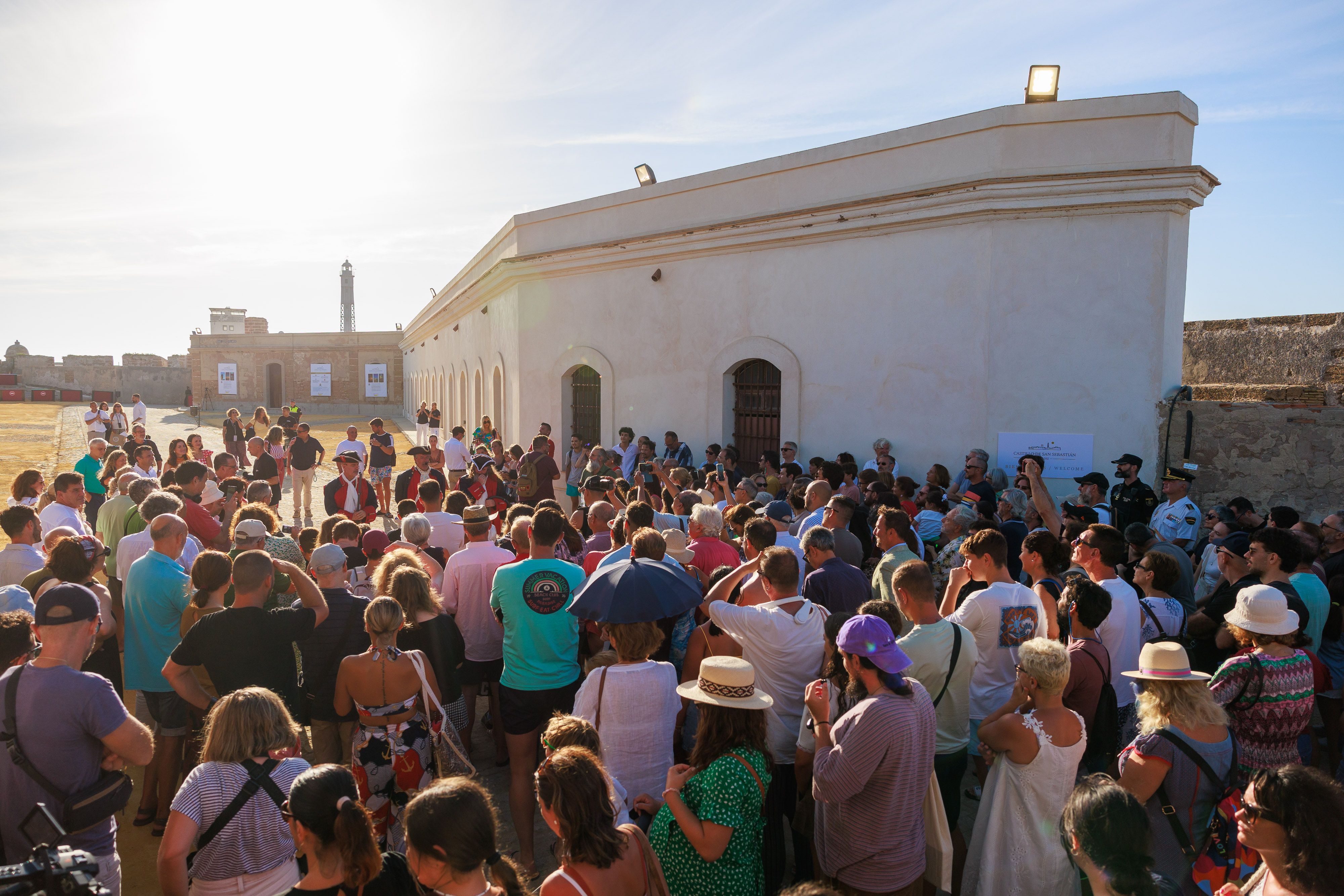 Reabren al público el Castillo de San Sebastián