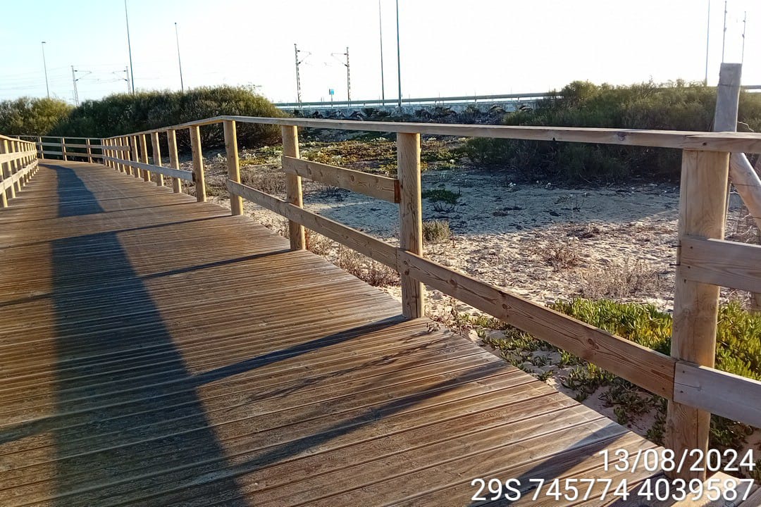 Imagen del primer tramo de la ruta Eurovelo 8 de este martes, difundida por la Consejería de Medio Ambiente de la Junta. Imagen del primer tramo de la ruta Eurovelo 8 de este martes, difundida por la Consejería de Medio Ambiente de la Junta.