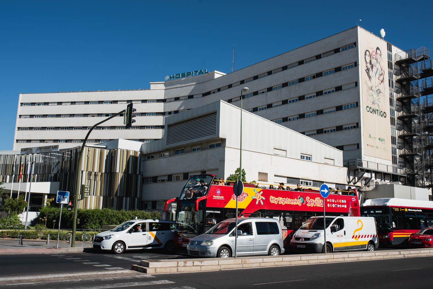 El Hospital Virgen Macarena de Sevilla, donde se le acabó haciendo la colonoscopia.