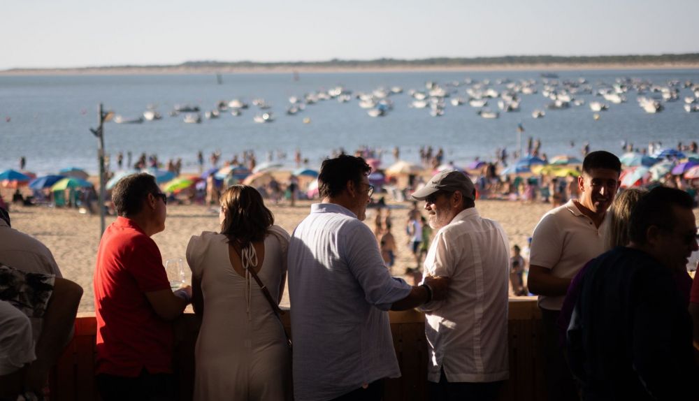 Ambiente dd público en las carreras de caballos.