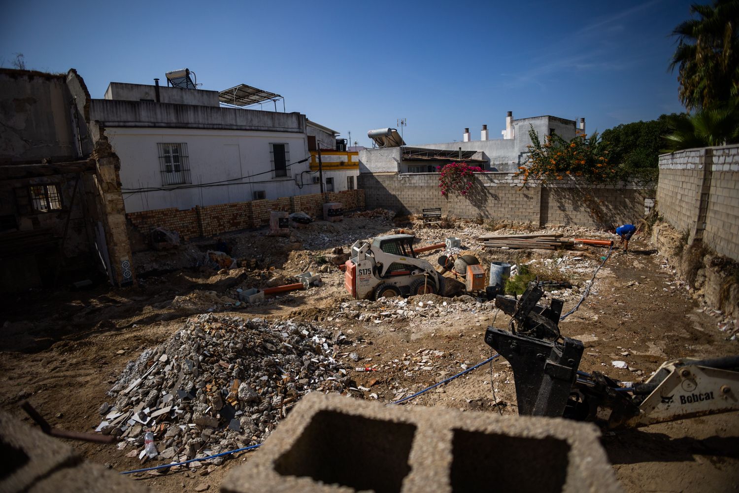 Solar en obras en la calle Juana de Dios Lacoste