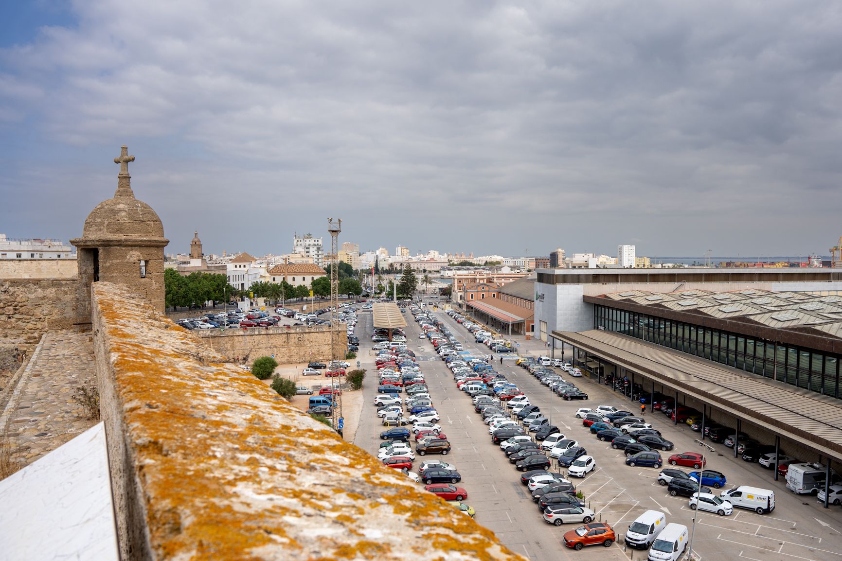 Estado de deterioro de las Puertas de Tierra de Cádiz