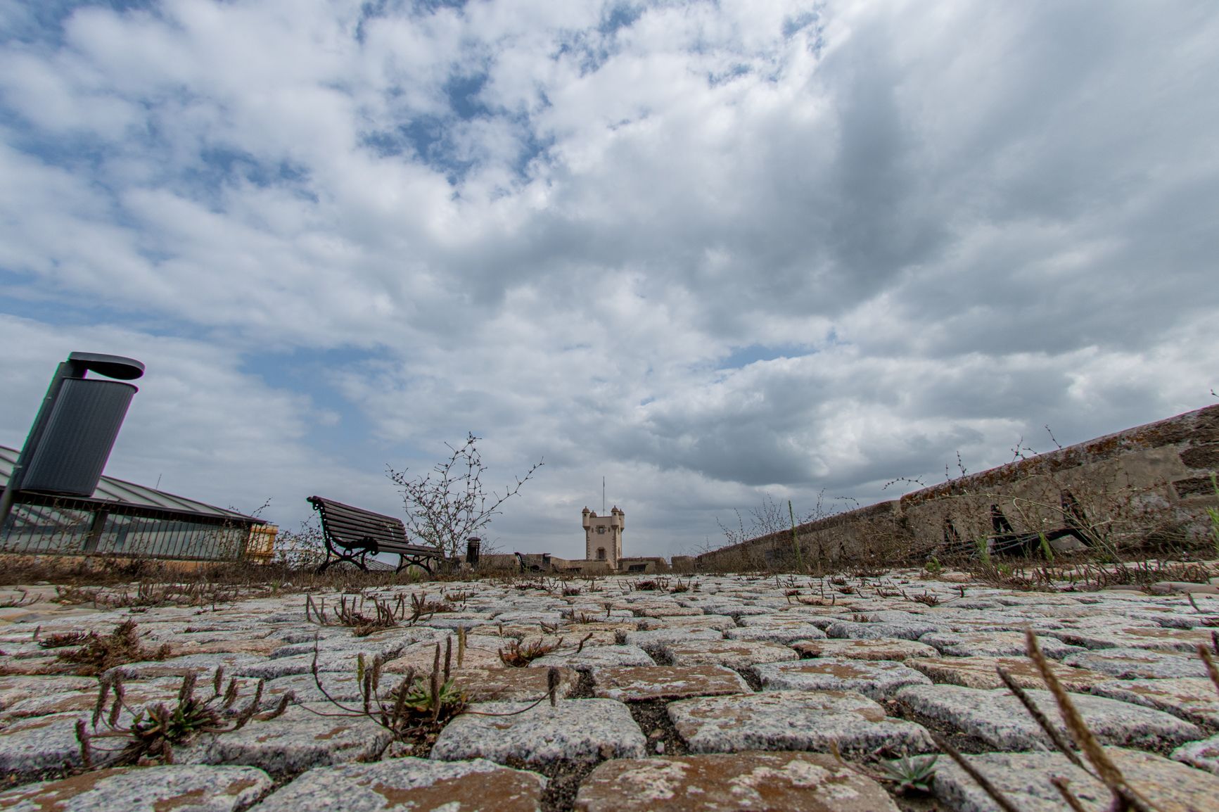 Puertas de Tierra desde el suelo
