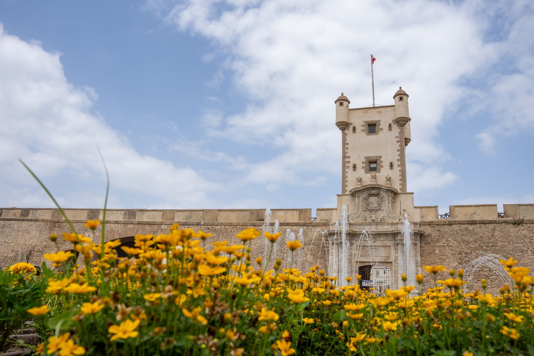 Puertas de Tierra en otra vista 