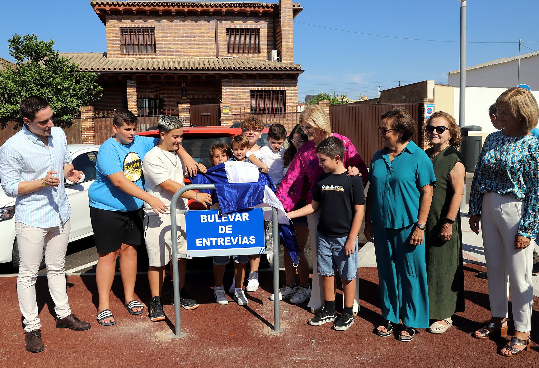 La inauguración de Entrevías por parte de la alcaldesa de Jerez, María José García-Pelayo.