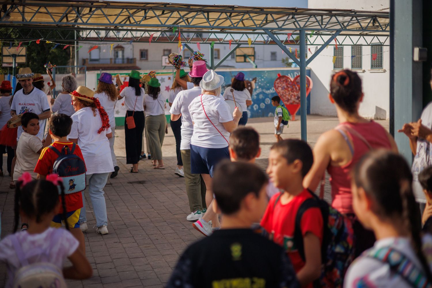 Batucada en el CEIP Federico Mayo para comienzo al nuevo curso