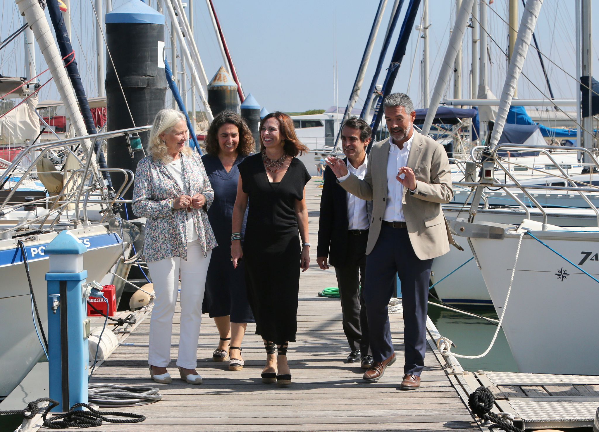 Visita de la consejera Rocío Díaz al puerto de Rota.