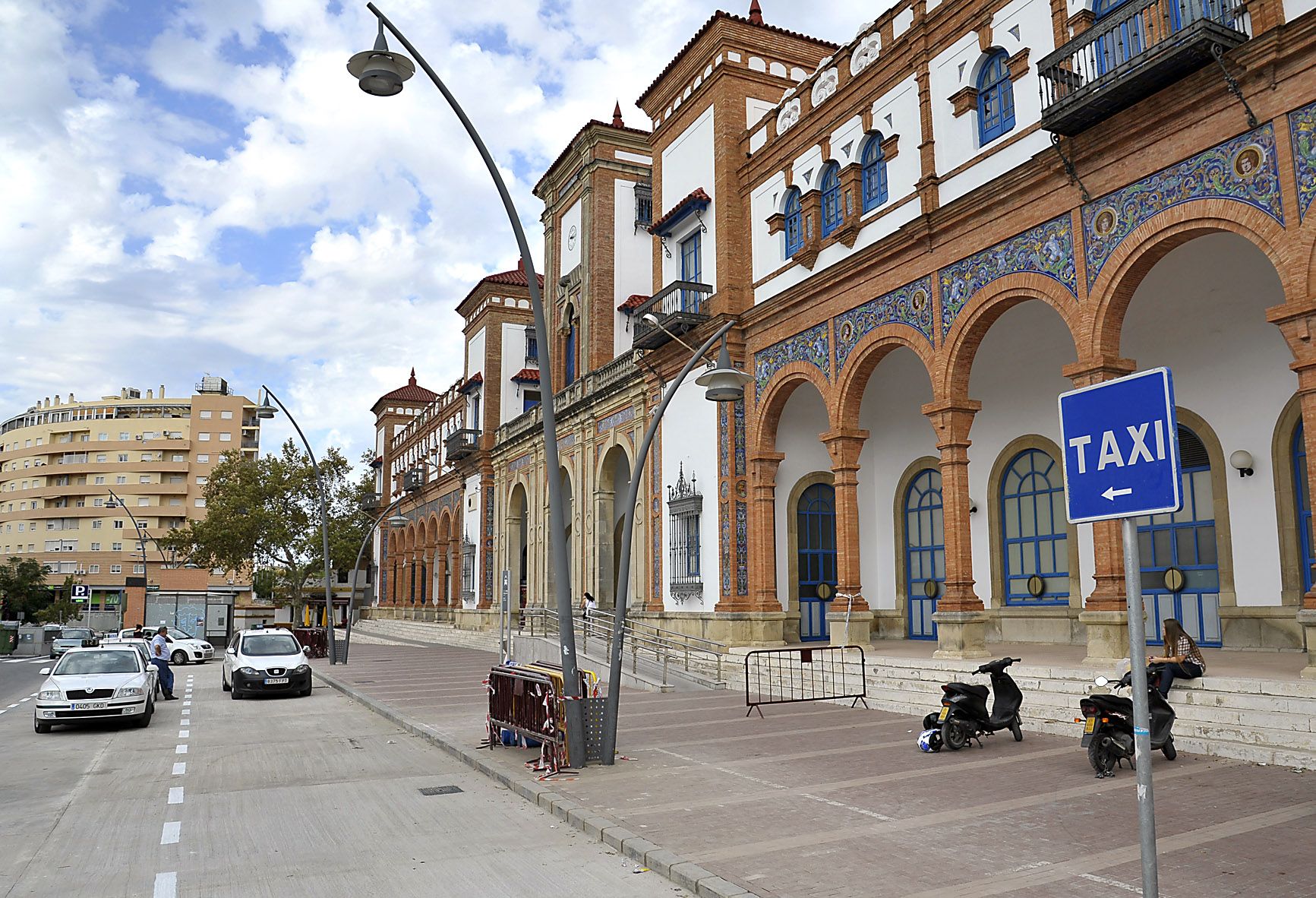Parada de taxi de la estación de Jerez, en una imagen de archivo.
