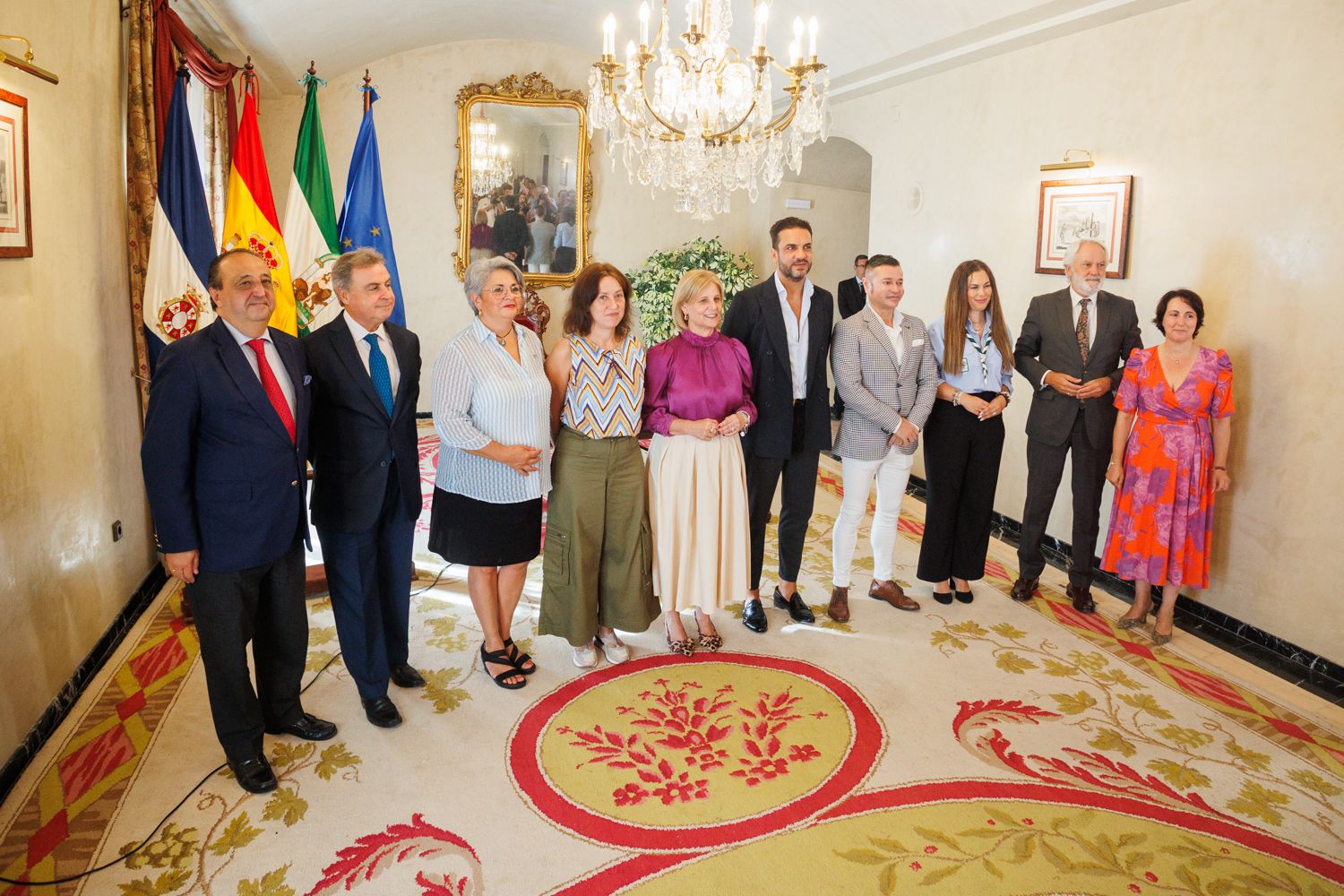 Los Reyes Magos y la Cartera Real de 2025 visitan el ayuntamiento de Jerez