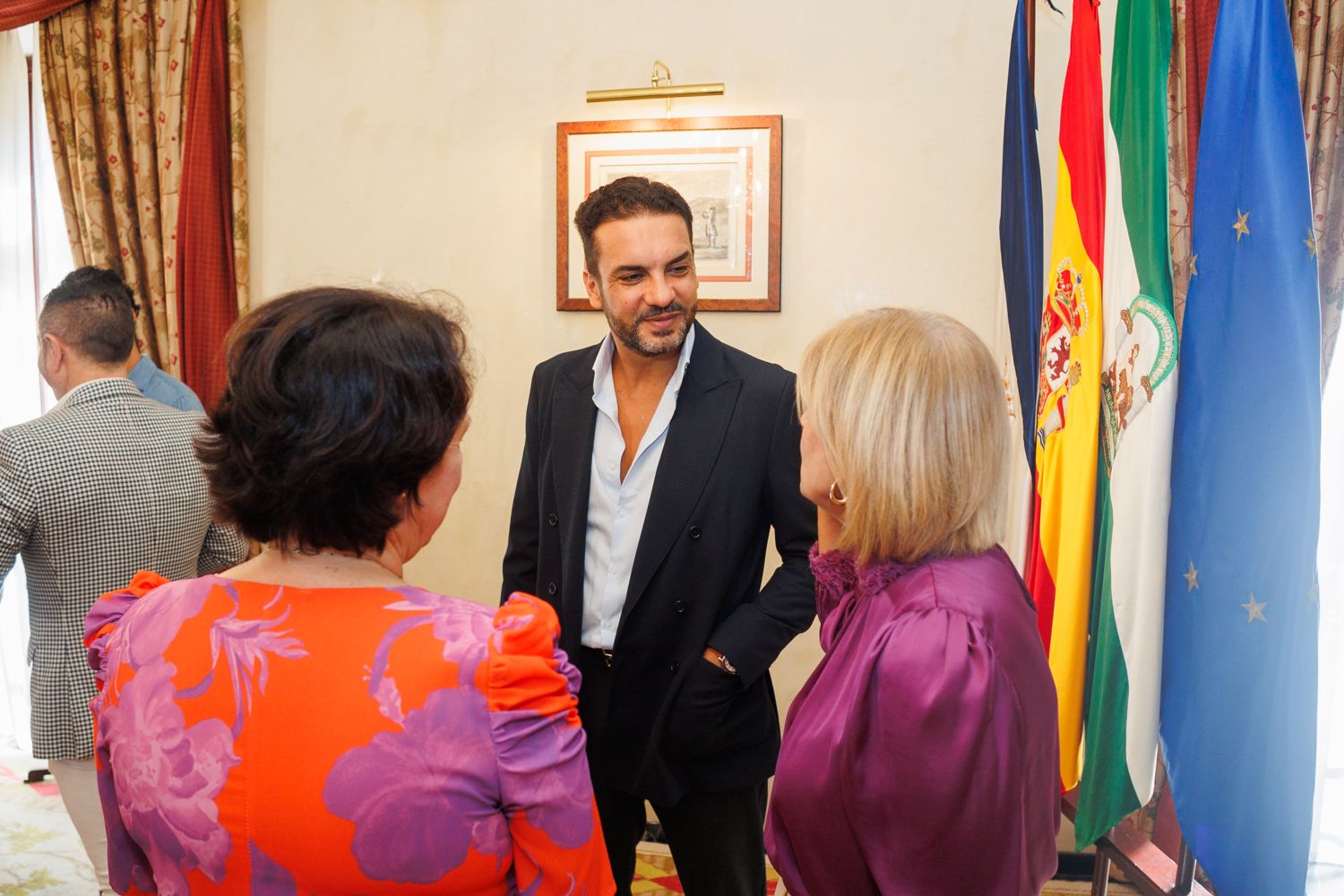 Los Reyes Magos y la Cartera Real de 2025 visitan el ayuntamiento de Jerez