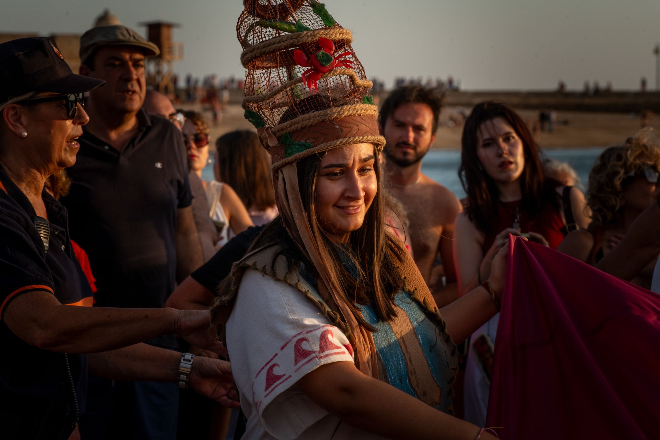 'Orgullos@s de nuestra historia', el pasacalles celebrado en Cádiz este viernes, en imágenes.