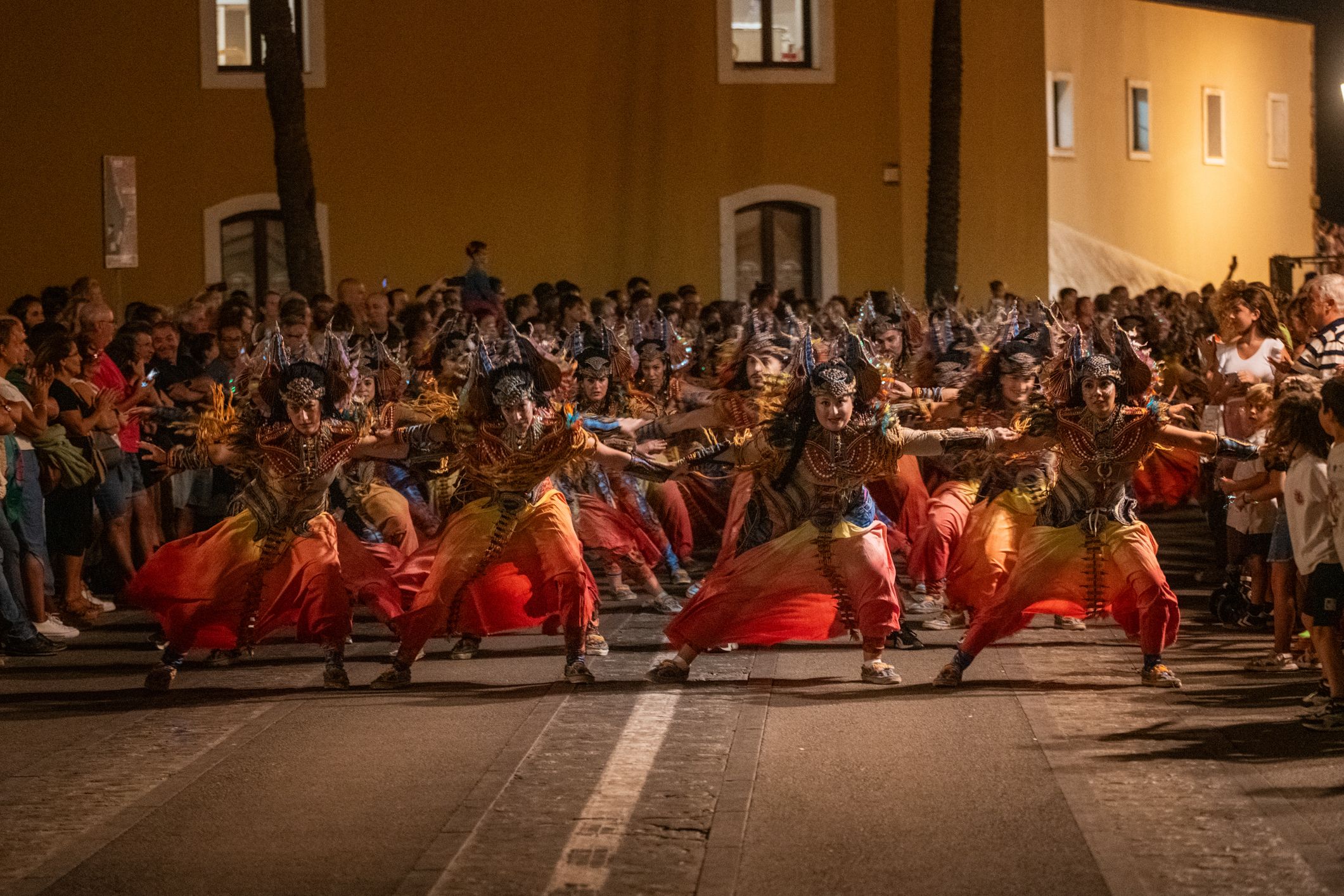 'Orgullos@s de nuestra historia', el pasacalles celebrado en Cádiz este viernes, en imágenes.