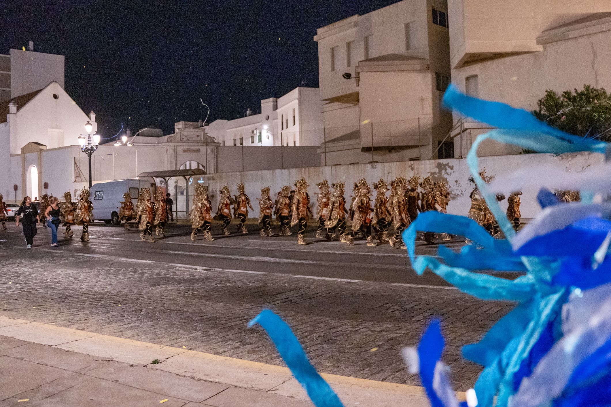 'Orgullos@s de nuestra historia', el pasacalles celebrado en Cádiz este viernes, en imágenes.