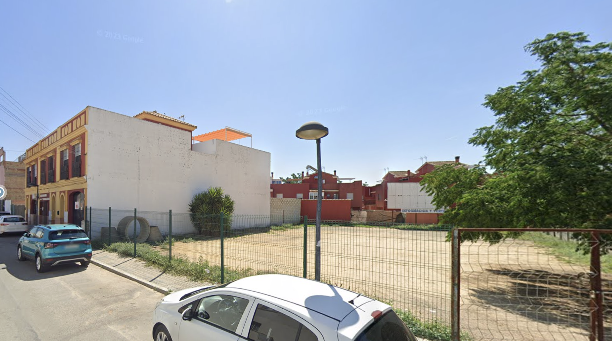 La calle de Bollullos, en la provincia de Sevilla, en la que ha tenido lugar el suceso.