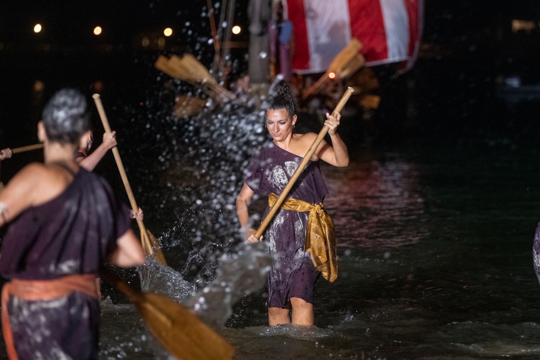 Los fenicios desembarcan en Cádiz: La Caleta y los gaditanos caen ante la fuerza de los baus