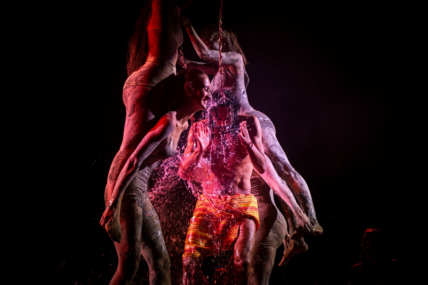 Los fenicios desembarcan en Cádiz: La Caleta y los gaditanos caen ante la fuerza de los baus